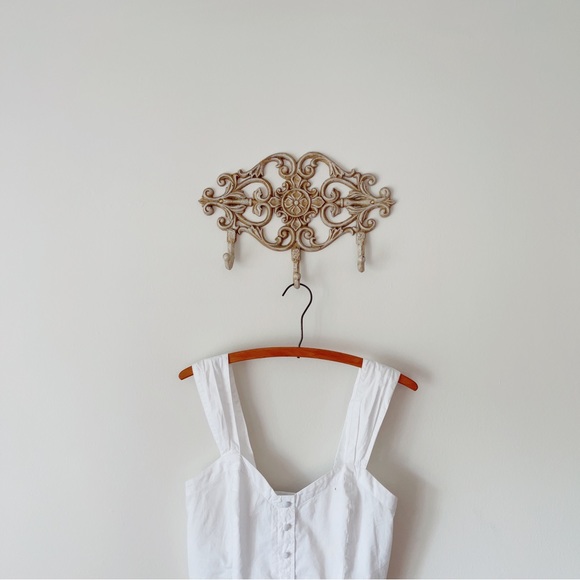 2 Piece Lounge Outfit Matching Set Linen Shorts and Crop Top - Picture 2 of 9